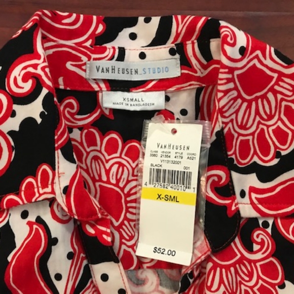 Vanheusen Studio Sleeveless Top - Picture 2 of 4